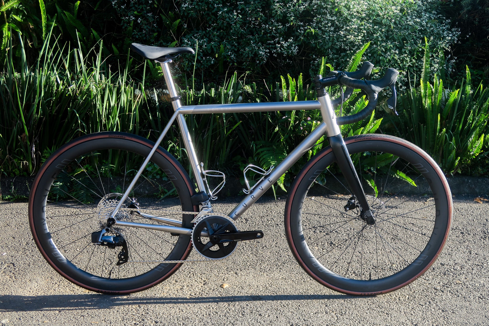 Curve Belgie Disc V3 - The Road Bike that just wants more